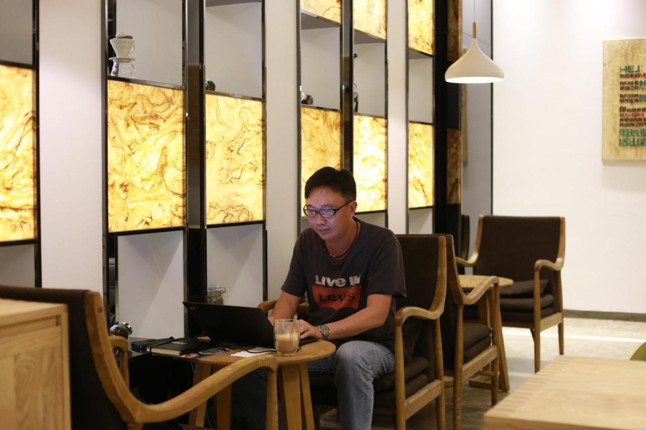 Lavande International Hotel Guangzhou Taikoo Hui Square Shipaiqiao Metro Station Branch - Free Shuttle Bus To Canton Fair Complex During Canton Fair Period & Free Vpn Internet Access Exterior foto